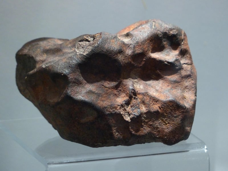 Meteorite-inspired Attire